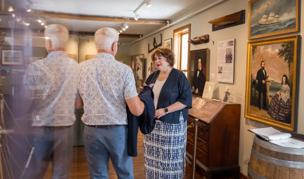 Essex Bank officer at Connecticut River Museum